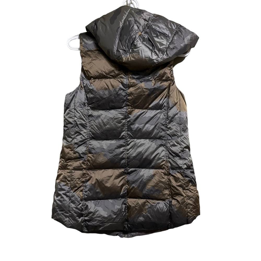 NEW MY ANORAK SZ SM SHORT HOODED QUILTED VEST CAMO - Picture 5 of 9